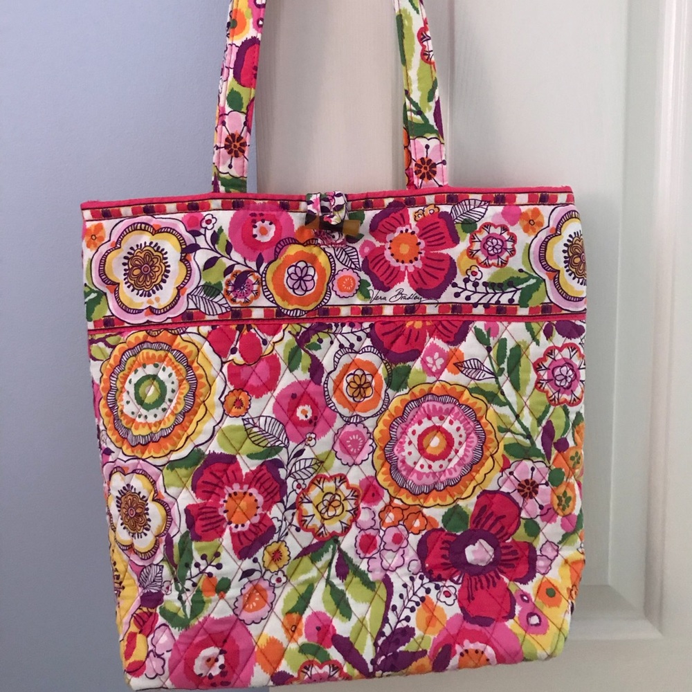 Vera Bradley tote bag